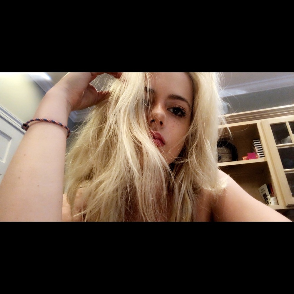 Meet your Posher, Charlotte